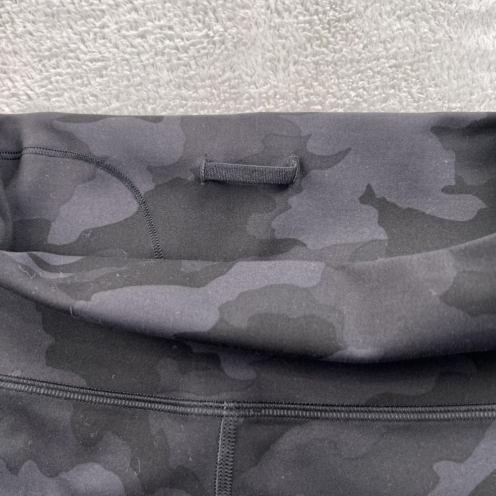 Lululemon Align Camo High Rise Biker Shorts 6 Black Women Activewear Yoga - Picture 6 of 7